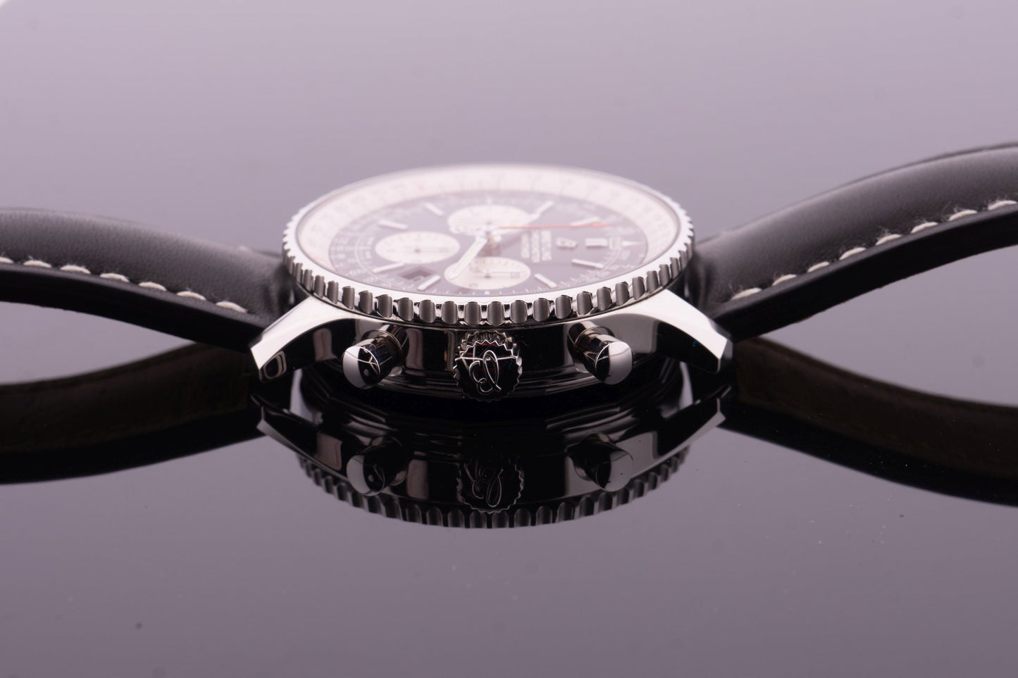 Breitling Navitimer 46, Schwarz, Garantie 05/2028, AB0127