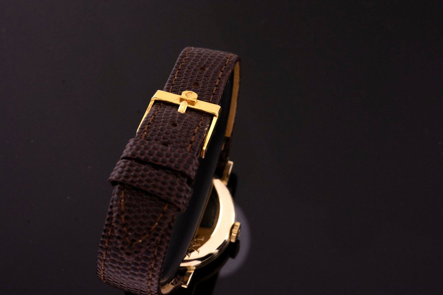 Omega Ref. 2369 Gelbgold Handaufzug, Cal. 30 T2 PC