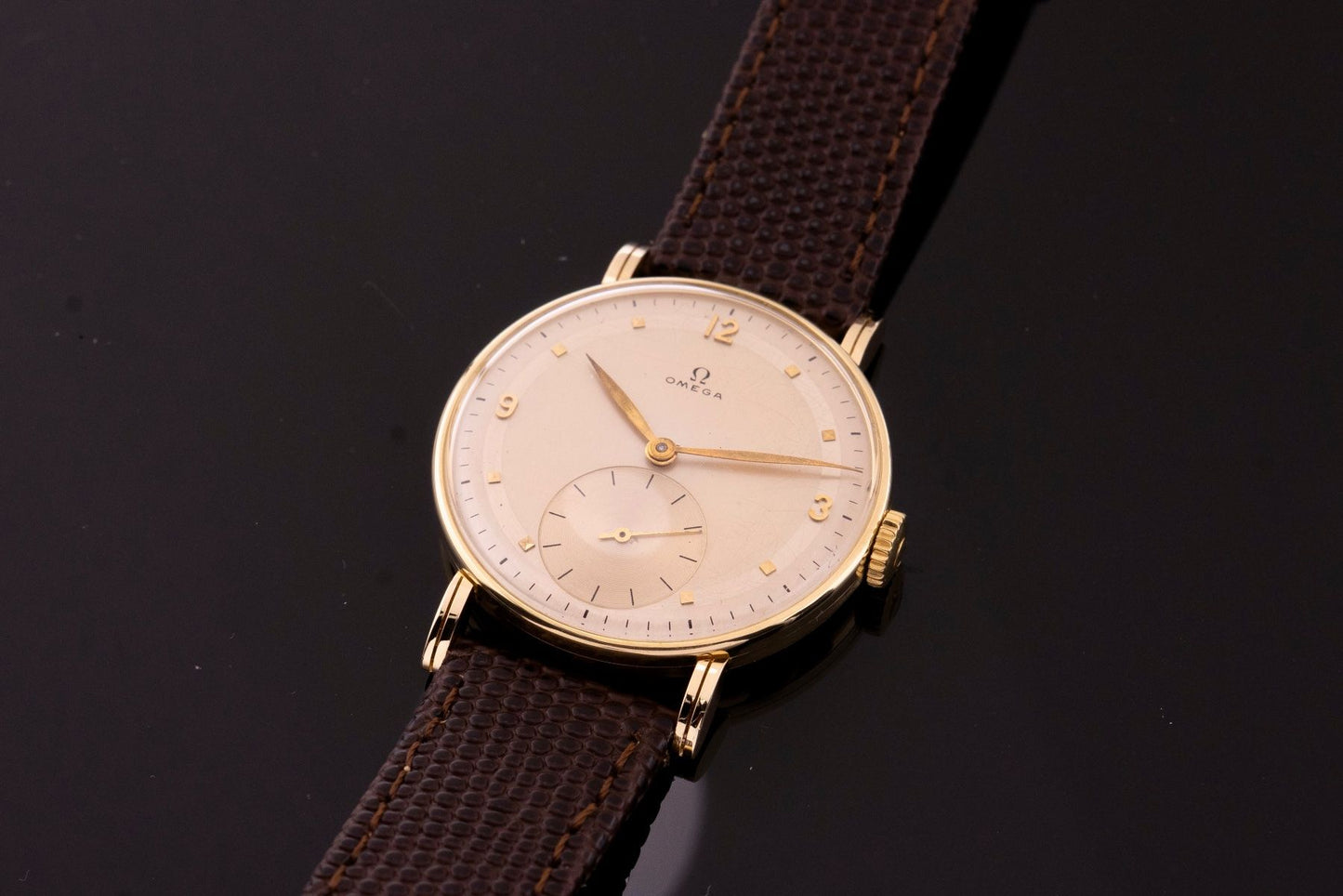 Omega Ref. 2369 Gelbgold Handaufzug, Cal. 30 T2 PC