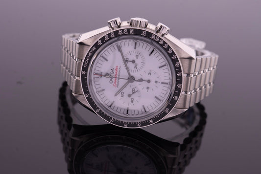 Omega Speedmaster Moonwatch Professional White 2025